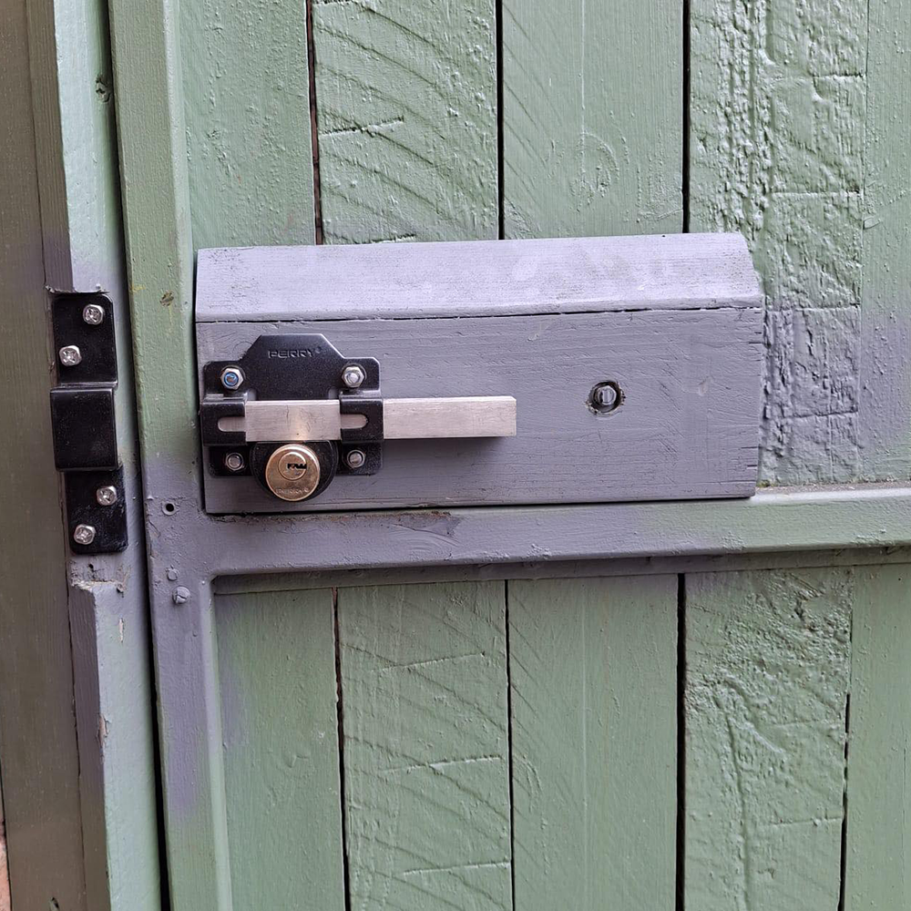 gate-lock